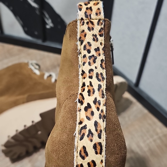 Dolce Vita Brown Suede Zippered Lace-Up Fur Trim Boots Size 10 - Picture 4 of 10